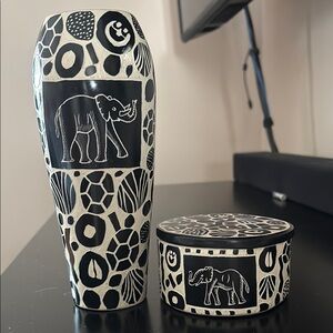 Black and White Elephant Vase with Round Box.